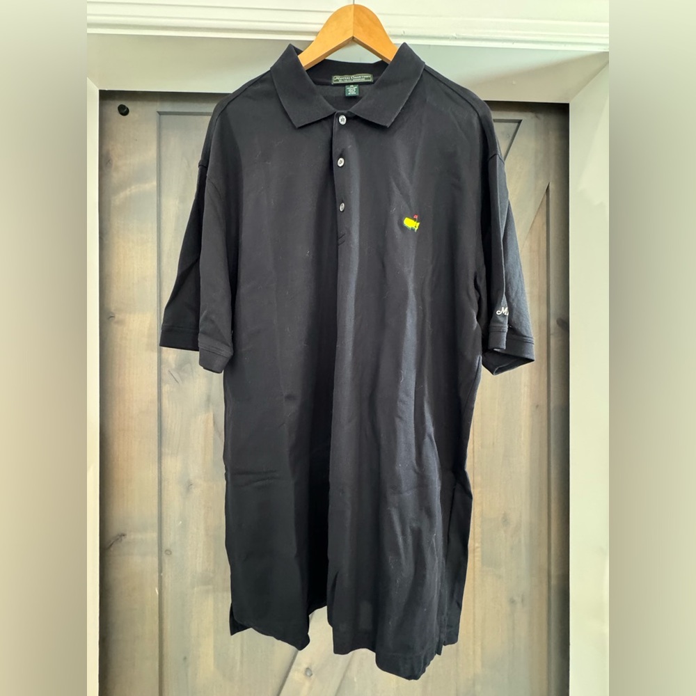 Vintage men’s black Master's golf shirt